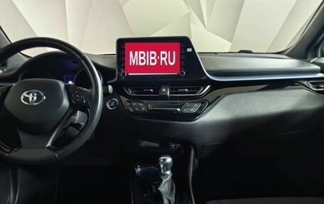 Toyota C-HR I рестайлинг, 2019 год, 2 450 000 рублей, 15 фотография