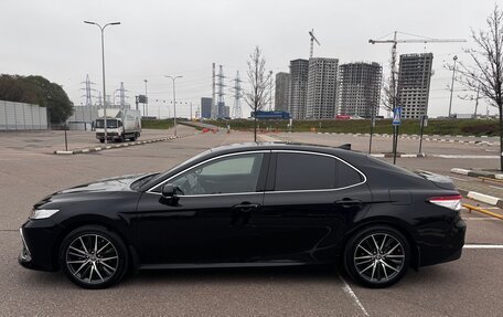 Toyota Camry, 2021 год, 3 500 000 рублей, 3 фотография