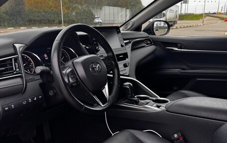 Toyota Camry, 2021 год, 3 500 000 рублей, 8 фотография