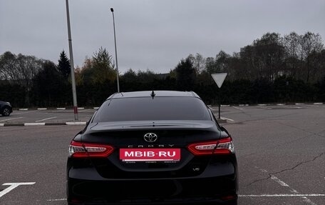 Toyota Camry, 2021 год, 3 500 000 рублей, 5 фотография