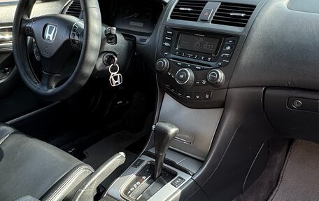 Honda Accord VII рестайлинг, 2003 год, 830 000 рублей, 18 фотография