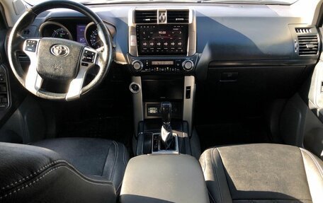 Toyota Land Cruiser Prado 150 рестайлинг 2, 2013 год, 2 690 000 рублей, 12 фотография