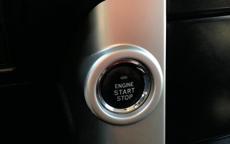 Toyota Land Cruiser Prado 150 рестайлинг 2, 2013 год, 2 690 000 рублей, 15 фотография