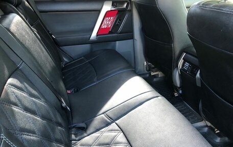 Toyota Land Cruiser Prado 150 рестайлинг 2, 2013 год, 2 690 000 рублей, 11 фотография