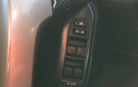 Toyota Land Cruiser Prado 150 рестайлинг 2, 2013 год, 2 690 000 рублей, 24 фотография