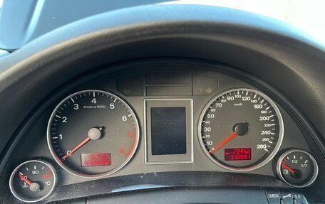 Audi A4, 2006 год, 1 200 000 рублей, 10 фотография