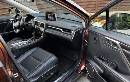 Lexus RX IV рестайлинг, 2015 год, 3 350 000 рублей, 4 фотография