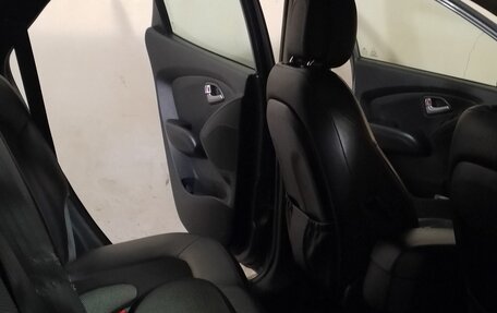 Hyundai ix35 I рестайлинг, 2012 год, 1 039 000 рублей, 10 фотография