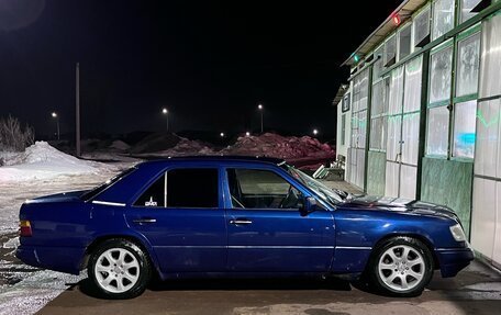 Mercedes-Benz W124, 1990 год, 300 000 рублей, 3 фотография