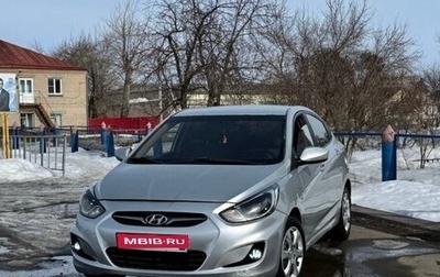 Hyundai Solaris II рестайлинг, 2013 год, 585 000 рублей, 1 фотография