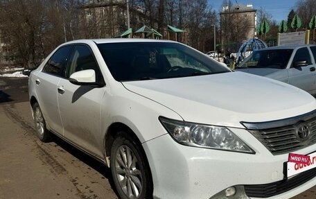 Toyota Camry, 2012 год, 1 700 000 рублей, 2 фотография