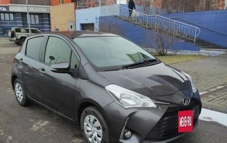 Toyota Vitz, 2018 год, 890 000 рублей, 2 фотография
