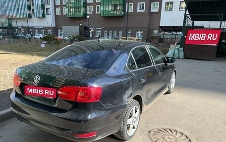 Volkswagen Jetta VI, 2011 год, 800 000 рублей, 3 фотография