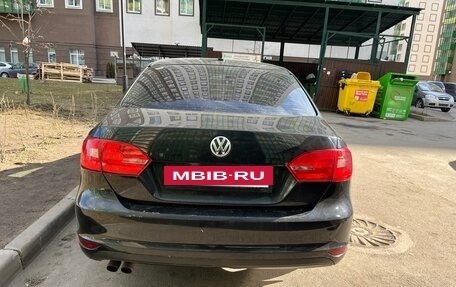 Volkswagen Jetta VI, 2011 год, 800 000 рублей, 12 фотография