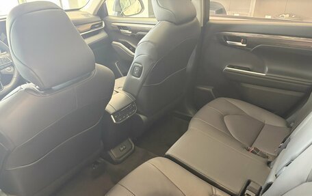 Toyota Highlander, 2025 год, 5 850 000 рублей, 16 фотография