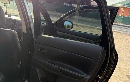 Mitsubishi Outlander III рестайлинг 3, 2012 год, 1 400 000 рублей, 15 фотография