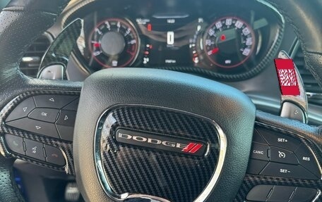 Dodge Challenger III рестайлинг 2, 2021 год, 4 950 000 рублей, 12 фотография