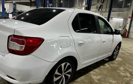 Renault Logan II, 2015 год, 550 000 рублей, 4 фотография