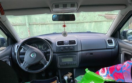 Skoda Fabia II, 2009 год, 750 000 рублей, 13 фотография