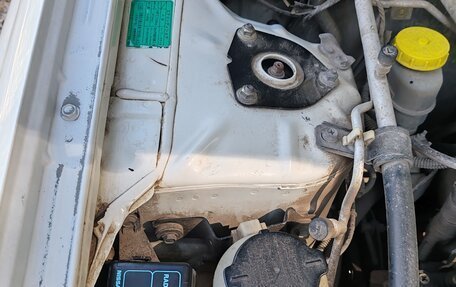 Nissan Bluebird Sylphy II, 2004 год, 700 000 рублей, 20 фотография