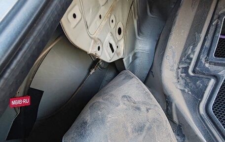 Nissan Bluebird Sylphy II, 2004 год, 700 000 рублей, 32 фотография