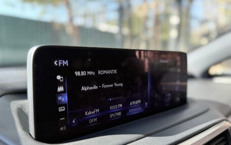 Lexus RX IV рестайлинг, 2019 год, 4 950 000 рублей, 13 фотография