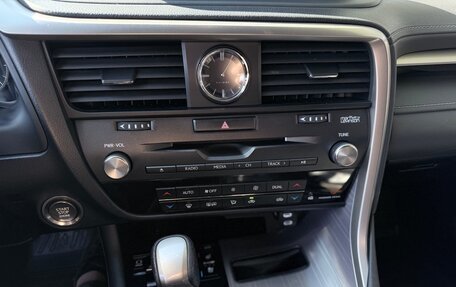 Lexus RX IV рестайлинг, 2019 год, 4 950 000 рублей, 14 фотография