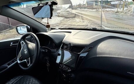 Hyundai Solaris II рестайлинг, 2013 год, 585 000 рублей, 6 фотография