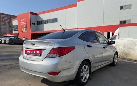 Hyundai Solaris II рестайлинг, 2013 год, 950 000 рублей, 4 фотография