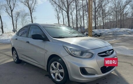 Hyundai Solaris II рестайлинг, 2013 год, 950 000 рублей, 5 фотография