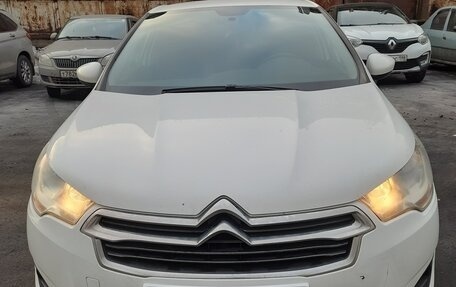 Citroen C4 II рестайлинг, 2015 год, 730 000 рублей, 2 фотография