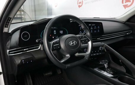 Hyundai Elantra, 2023 год, 2 230 000 рублей, 7 фотография