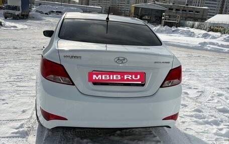 Hyundai Solaris II рестайлинг, 2015 год, 1 300 000 рублей, 5 фотография