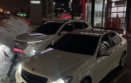 Mercedes-Benz C-Класс, 2011 год, 1 300 000 рублей, 1 фотография