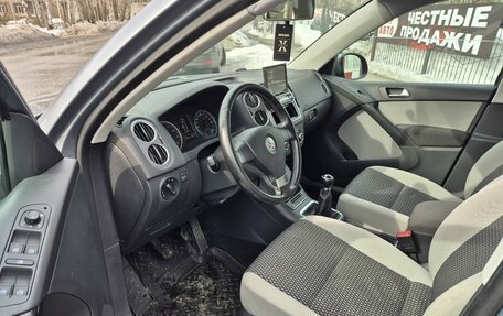 Volkswagen Tiguan I, 2009 год, 895 000 рублей, 17 фотография