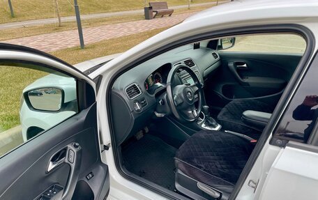 Volkswagen Polo VI (EU Market), 2015 год, 880 000 рублей, 11 фотография