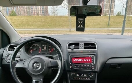 Volkswagen Polo VI (EU Market), 2015 год, 880 000 рублей, 18 фотография