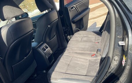 Lexus RX IV рестайлинг, 2018 год, 3 800 000 рублей, 15 фотография
