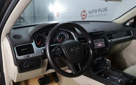 Volkswagen Touareg III, 2011 год, 1 599 000 рублей, 7 фотография