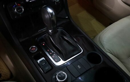 Volkswagen Touareg III, 2011 год, 1 599 000 рублей, 21 фотография