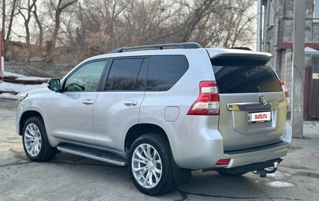 Toyota Land Cruiser Prado 150 рестайлинг 2, 2017 год, 3 650 000 рублей, 6 фотография