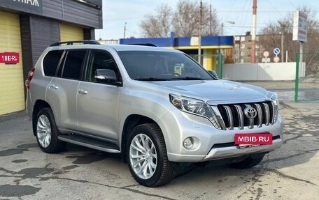 Toyota Land Cruiser Prado 150 рестайлинг 2, 2017 год, 3 650 000 рублей, 3 фотография