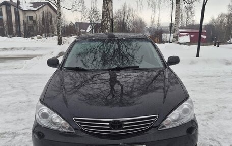 Toyota Camry V40, 2005 год, 900 000 рублей, 2 фотография