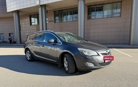 Opel Astra J, 2012 год, 800 000 рублей, 2 фотография