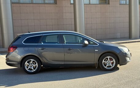 Opel Astra J, 2012 год, 800 000 рублей, 11 фотография