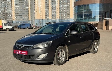 Opel Astra J, 2012 год, 800 000 рублей, 5 фотография
