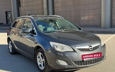 Opel Astra J, 2012 год, 800 000 рублей, 13 фотография