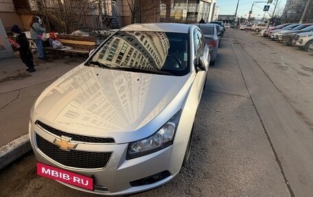 Chevrolet Cruze II, 2012 год, 629 999 рублей, 3 фотография