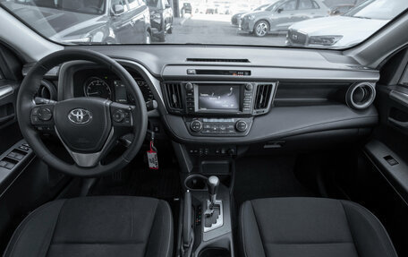 Toyota RAV4, 2016 год, 2 095 000 рублей, 8 фотография