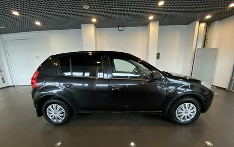 Renault Sandero I, 2013 год, 575 000 рублей, 2 фотография